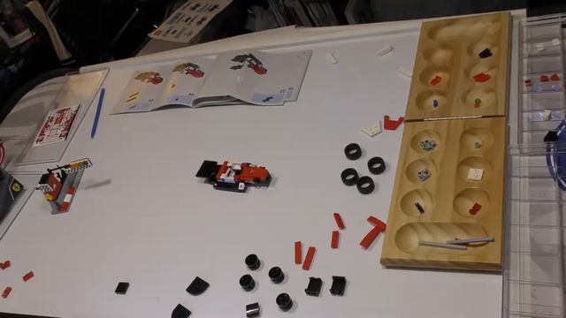 LEGO 75879 Scuderia Ferrari SF16 H смотреть онлайн
