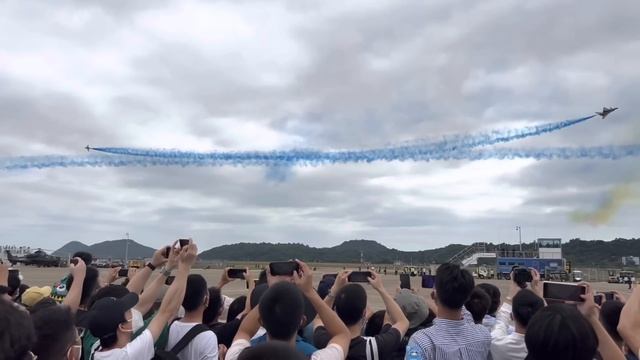 Авиационно-Космическая выставка в Китае. Airshow China 2022. НОВИНКИ!!! Истребитель J-20. Джухай. смотреть онлайн
