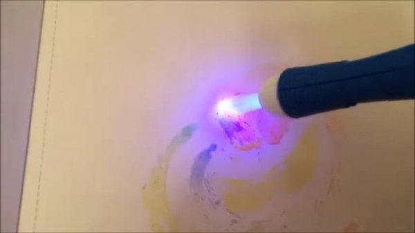 Review: Magic Light Brush by Crayola