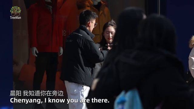 Young Man Asks Strangers to Help Get Rid of Ex | Social Experiment 得知男生被前女友纠缠，陌生姑娘们纷纷化身“现任女友” смотреть онлайн