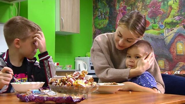 НЕРАВНОДУШНЫЕ ЛЮДИ. Как помочь беженцам? смотреть онлайн