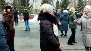ТЫ ПОНИЖЕ РОСТОМ И ПОМЛАДШЕ РАЗА В ДВА!💃🕺❄️/ТАНЦЫ В ПАРКЕ ГОРЬКОГО ХАРЬКОВ ФЕВРАЛЬ 2022