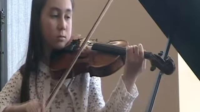Bach Partita in E major Part 1 Preludio and Giga смотреть онлайн