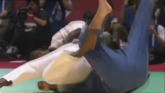 TEDDY RINER   LE GÉANT   JUDO COMPILATION
