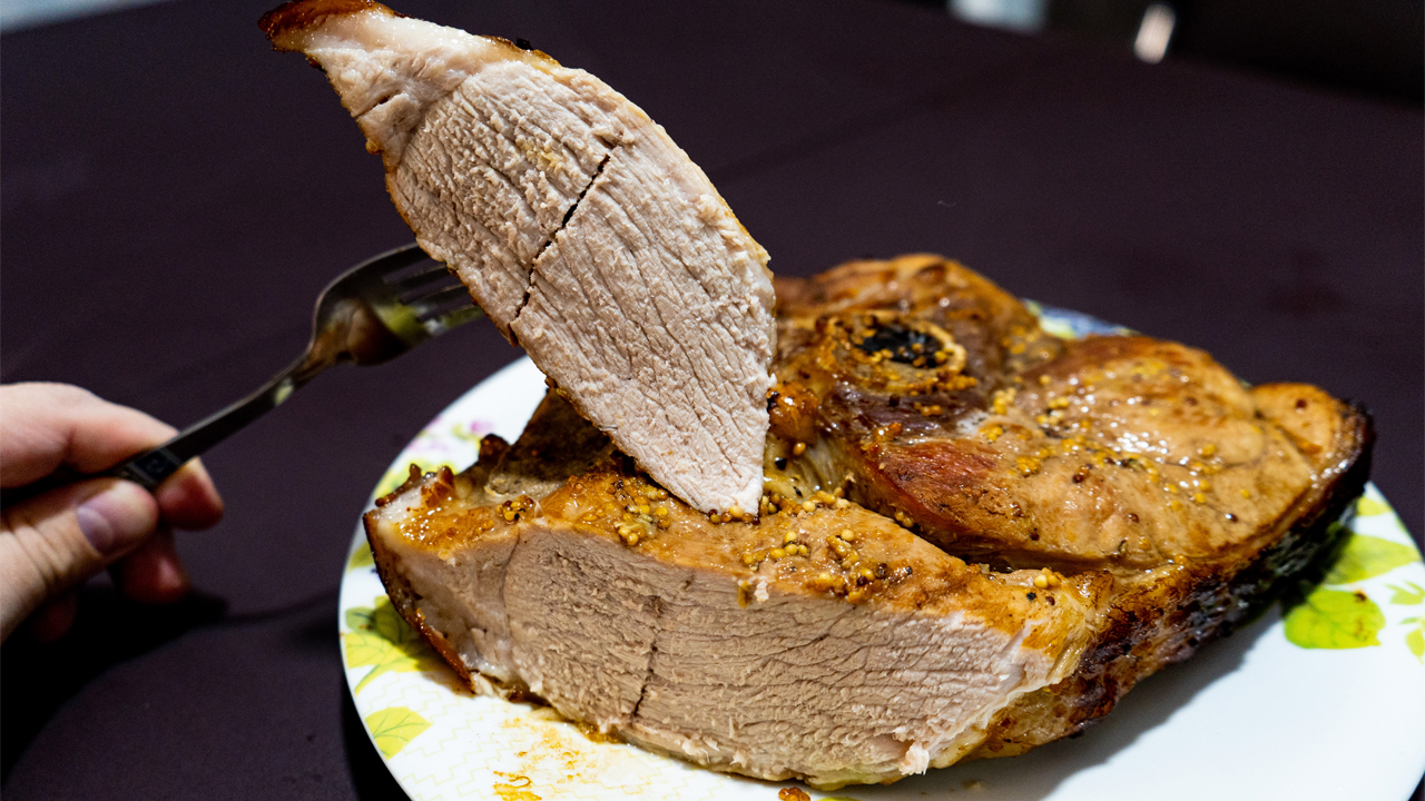 Мясо запеченное в духовке в горчично-медовом маринаде смотреть онлайн