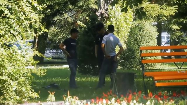 Гопник с Бишкека заставил делать оджимание пацанам из Баткена смотреть онлайн
