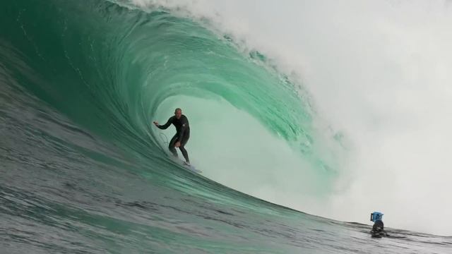 SESSIONS: Shipstern Bluff serves up a feast for a field of champions смотреть онлайн
