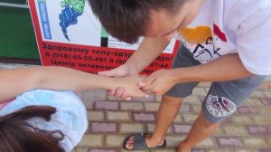 Силовой массаж спины на пляже в Кабардинке  ASMR  Massage on the beach  2021г Дмитрий  Pain