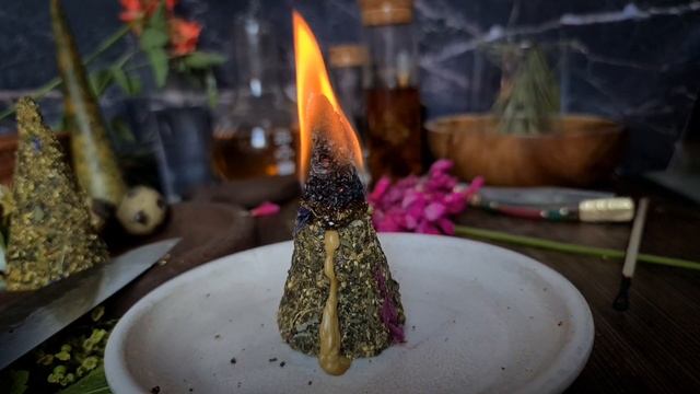 Как горят ведьмины свечи из трав БЕЗ ФИТИЛЯ ?? смотреть онлайн