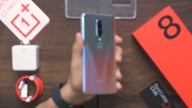 OnePlus 8 Interstellar Glow Unboxing & First Impressions смотреть онлайн