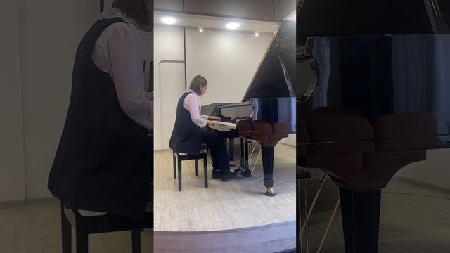 Лылова Дарья, ДШИ № 19 г. Кемерово Ф. Лист Юношеский этюд N4 смотреть онлайн