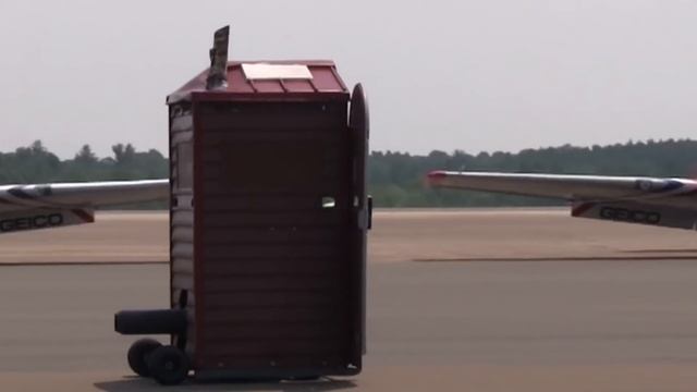 Туалет на 1000 л.с. смотреть онлайн