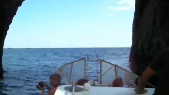 Крым, скала Золотые ворота смотреть онлайн