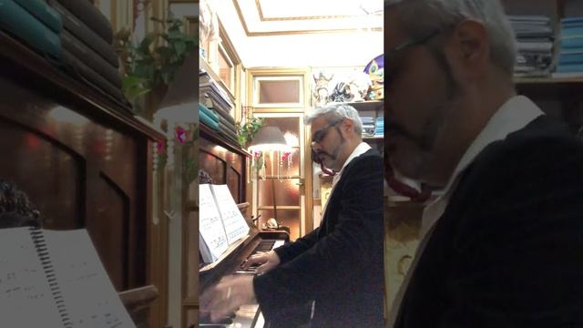 “Parla, siam soli...Tutte le feste al tempio...Sì, vendetta” - Rigoletto - Verdi смотреть онлайн