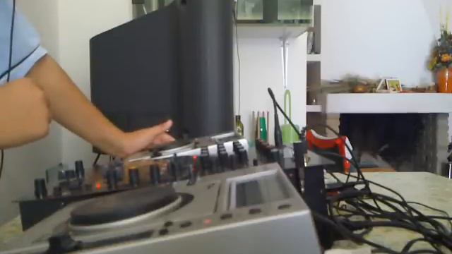 Tecno-House DJGOLD gemini cdj 20 e gemini ps 646 смотреть онлайн