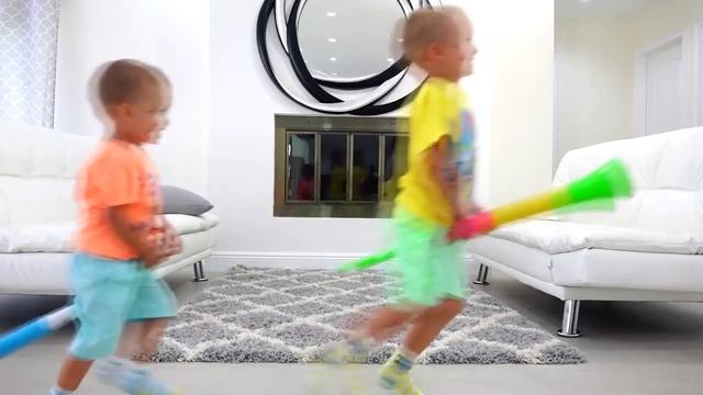 Masha's Trumpet was Crushed Under Car of Thief Joker, Frozen Elsa, Spiderman - Bad Kids Video смотреть онлайн