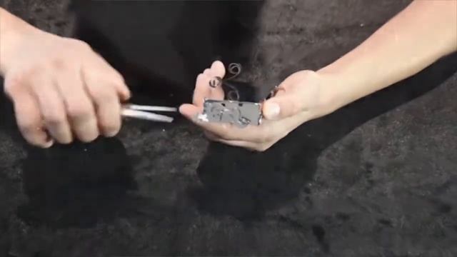 металлическая визитница Perfecto Card Case от Timeformachine смотреть онлайн