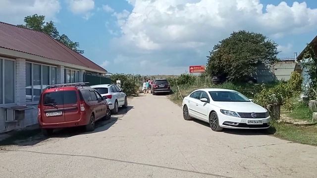 Солнечная долина. Поселок Прибрежный много народу смотреть онлайн