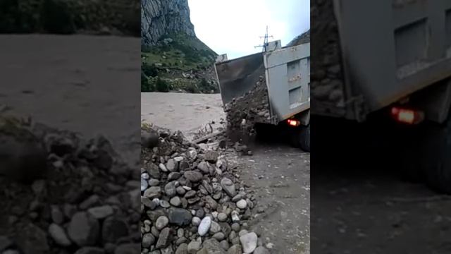 Укрепление дороги...