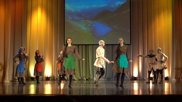 танец "Рачули" в исполнении старшей группы народного ансамбля "Сихарули" смотреть онлайн