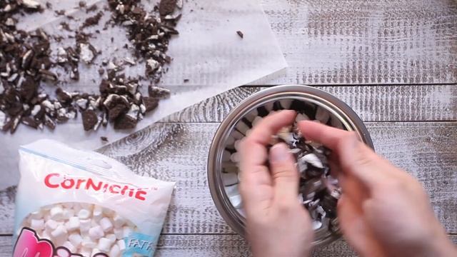 Батончики из белого шоколада, маршмелоу и орео)) смотреть онлайн