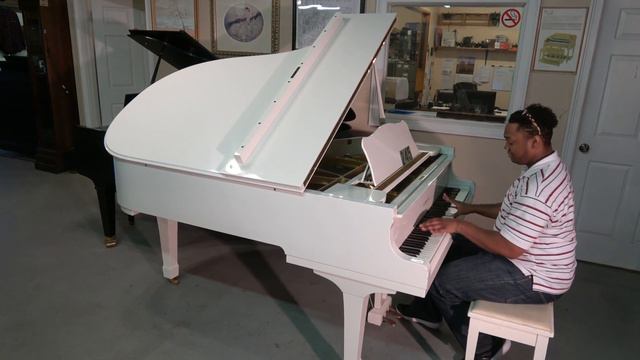 Yamaha Grand Piano G5 6ft 7 inches played by Cevynne at Keyboard Exchange смотреть онлайн