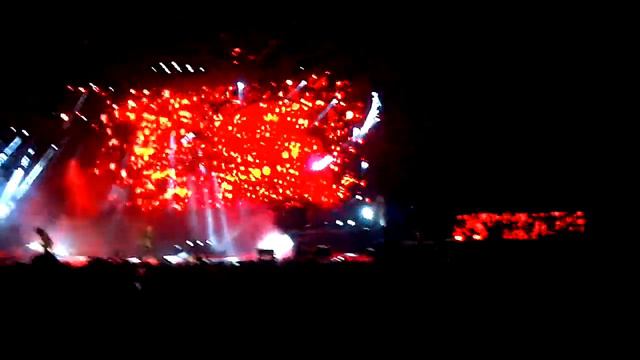 Motley Crue- Shout at the Devil live смотреть онлайн