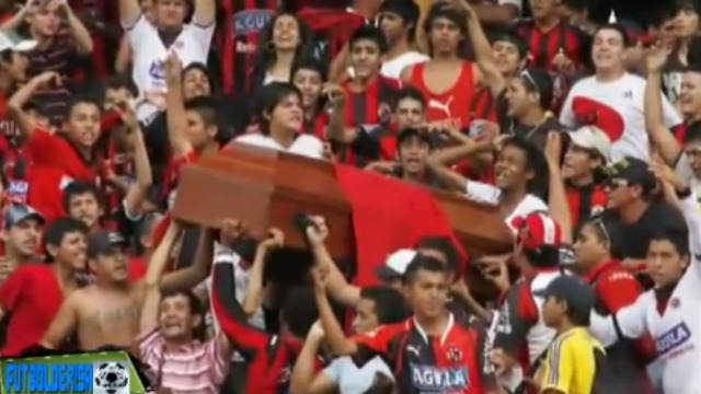 Гроб с мертвецом на стадионе смотреть онлайн