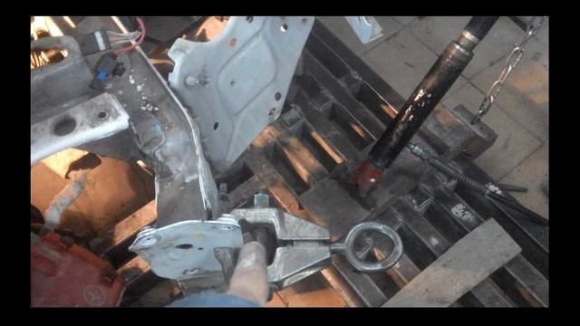 Вараш. Рихтовка Рено Кенго. Частина 1 смотреть онлайн