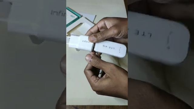 LTE 4G USB modem with wifi hotspot unboxing & setup with charging adaptor смотреть онлайн