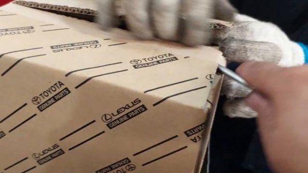 Replace alternator for Lexus GX460. not charging issue. #lexus #toyota #automobile #mechanic #kia