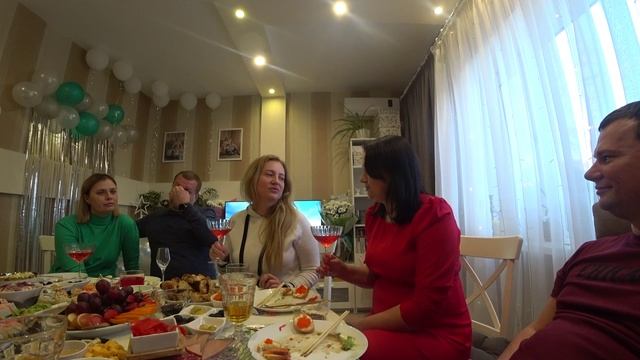 ДР Ксю дома отмечаем