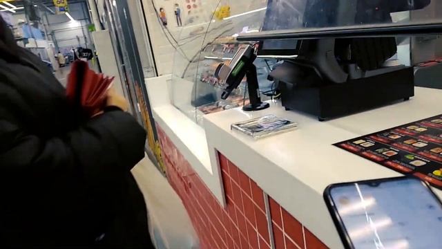 РАБОТА В ОЗОН КУРЬЕРОМ НА МАШИНЕ КОМПАНИИ. СКОЛЬКО МОЖНО ЗАРАБОТАТЬ?! смотреть онлайн