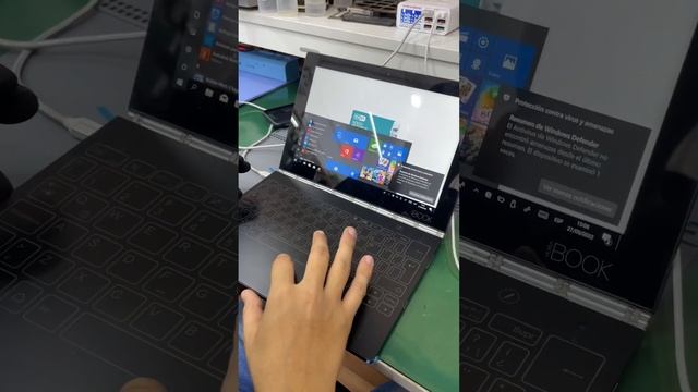 Cambio de teclado Yoga Book Lenovo смотреть онлайн