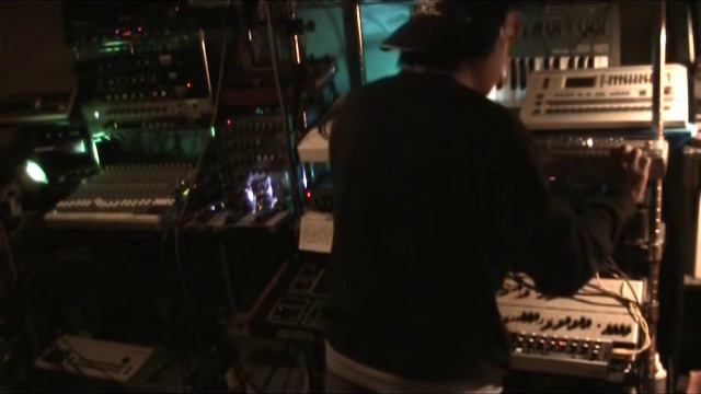 [caknobs] SCI drumtraks,Boss RSD-10,Roland TR-727 TR-606 SH-101 CMU-810 and REVOLUTION 's jam смотреть онлайн