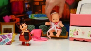 Учимся с Лунтиком - Мила играет в "Дочки-матери"?