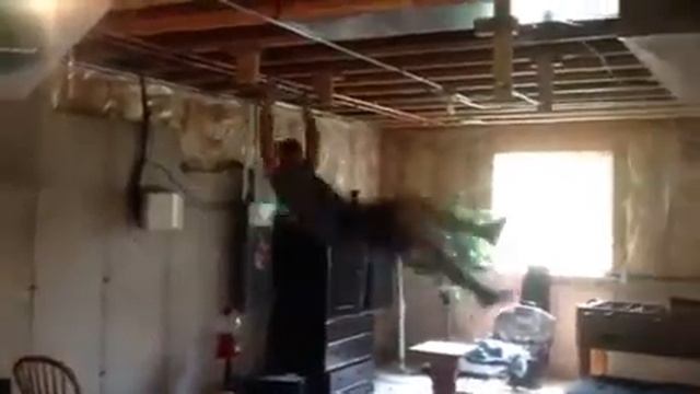 Pipe Swing- Ninja Warrior смотреть онлайн