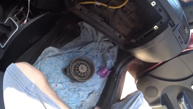 LIFAN:ТО ВЕНТИЛЯТОРА ОТОПИТЕЛЯ/ЧИСТКА КЛЕМ/ТРЕСНУЛ ПАТРУБОК. смотреть онлайн