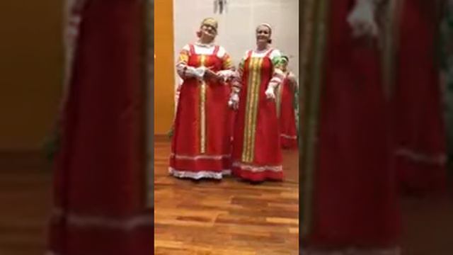Ансамбль народной песни «Пересвет» Салехард. Месяц спрятался за рощу смотреть онлайн
