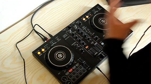 EDM mix on [DDJ 400] Dimitri Vegas & Like Mike & Brooks | JotaB смотреть онлайн