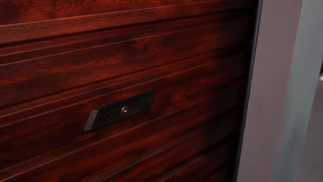 Roller Door - Locking and Unlocking смотреть онлайн