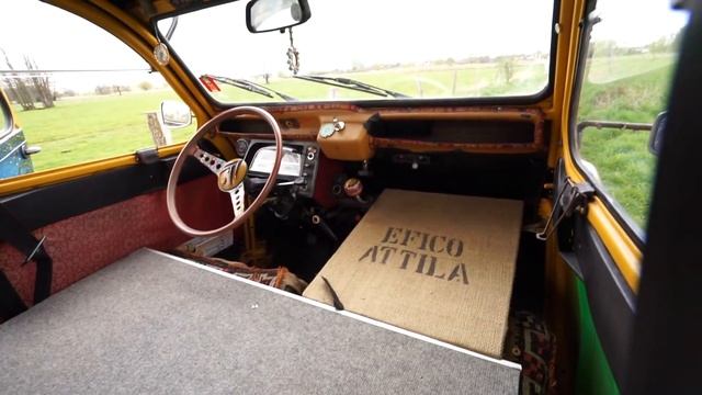 Oldtimer Ente zum coolen Minicamper ausgebaut - Citroen 2 CV mal anders смотреть онлайн
