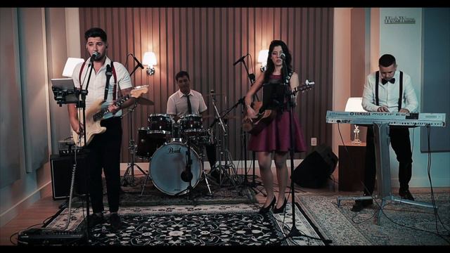 Queen - Crazy Little Thing Called Love (High Waves Live Cover) смотреть онлайн