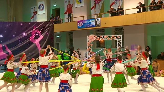 Показательное выступление Танцоры смотреть онлайн
