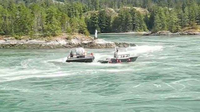 Sechelt Rapids - Tug And Barge смотреть онлайн