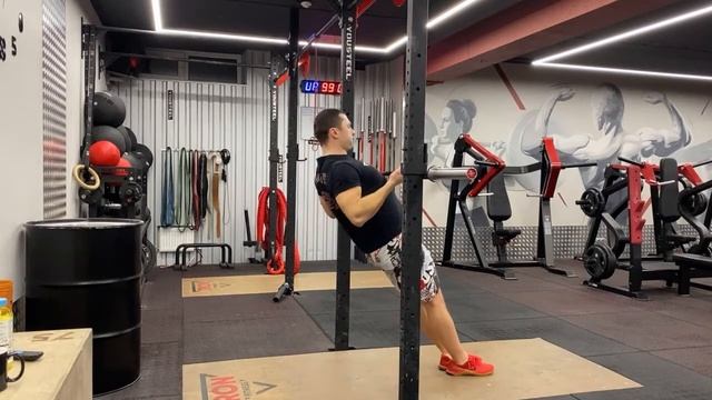 Горизонтальные подтягивания смотреть онлайн