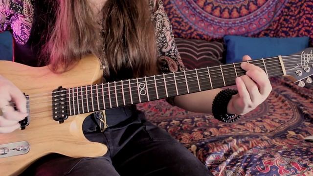 Steve Vai - 'Weeping China Doll' lesson. Riff of The Week смотреть онлайн