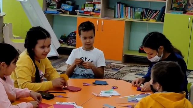 Заседание семейного Клуба выходного дня "Отдыхай-ка!" Мастер-класс: "Открытка оригами "Рубашка" смотреть онлайн
