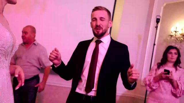 #TOPSHOWMEN Дуэт ведущих на свадьбу Два Человека. Андрей и Екатерина смотреть онлайн