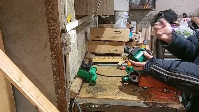 От чего циркуляционный насос перестает нормально работать, шумит, греется?